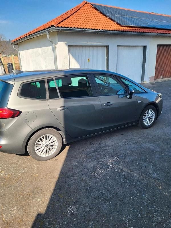 Gebraucht Opel Zafira 130 PS (95 kW) 2017 Van / Kleinbus
