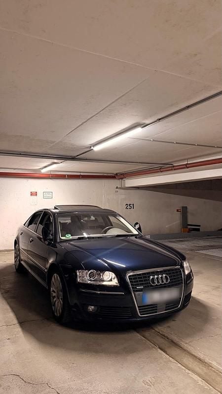 Second-hand Audi A8 Performance 233 CP (171 kW) 2006 Albastru Berlinǎ