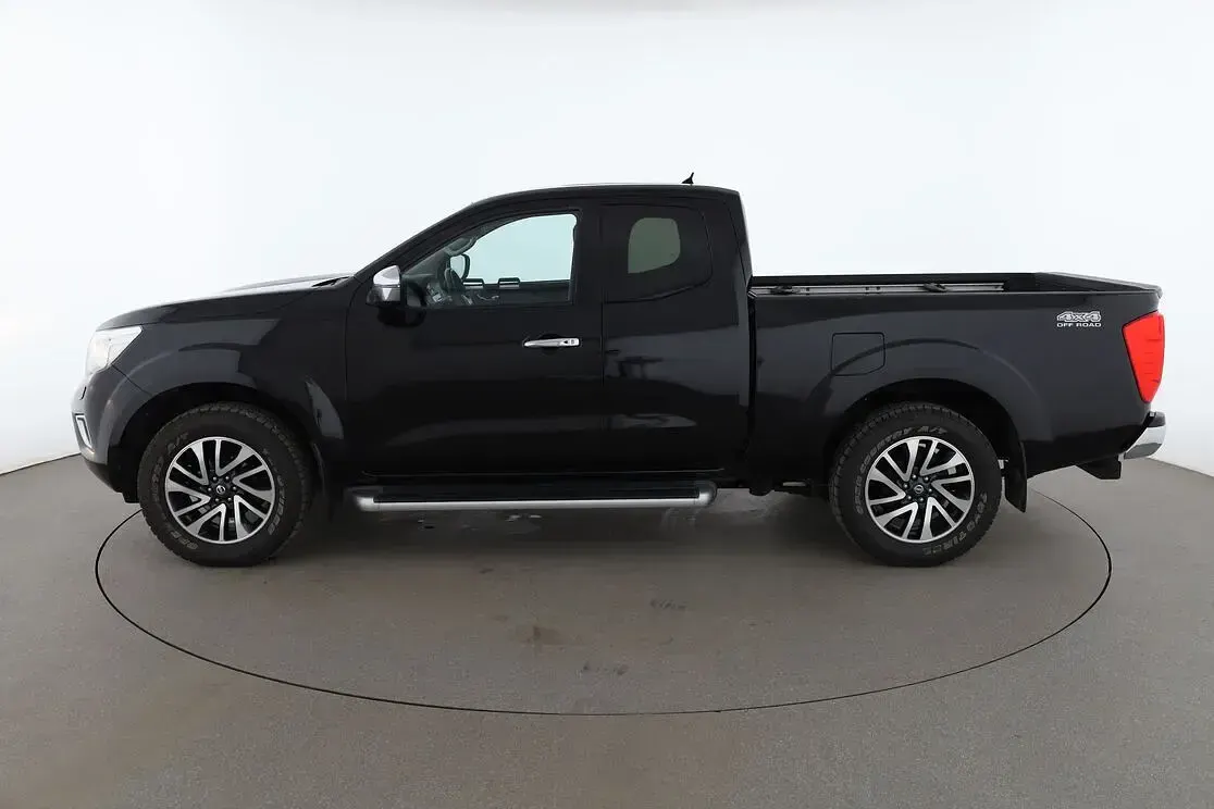 Gebraucht Nissan Navara N-Connecta 163 PS (119 kW) 2017 Schwarz Pickup