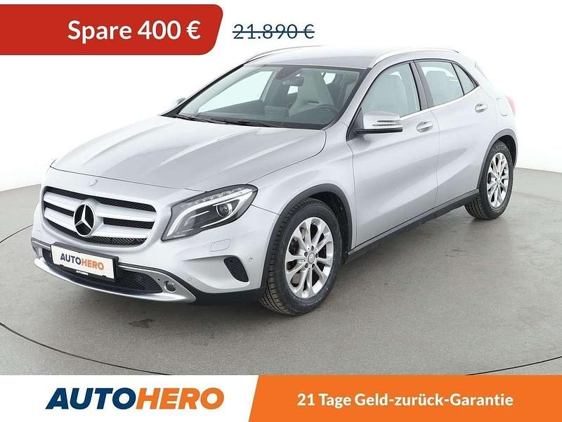 Polarsilber Gebraucht 2016 Mercedes GLA250 Urban SUV | 21.490 € (Fairer Preis) - Bild 1/3