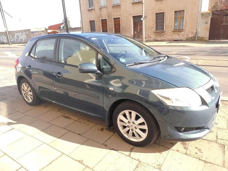 Gebraucht Toyota Auris Executive 124 PS (91 kW) 2007 Dark blue metallic Kleinwagen