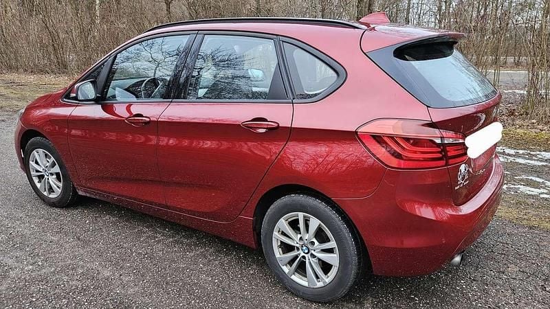 Gebraucht BMW 218 Advantage 136 PS (100 kW) 2016 Rot Kombi