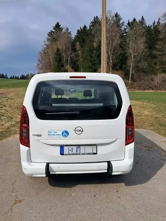 Gebraucht Opel Combo Edition 131 PS (96 kW) 2020 Weiß Van / Kleinbus