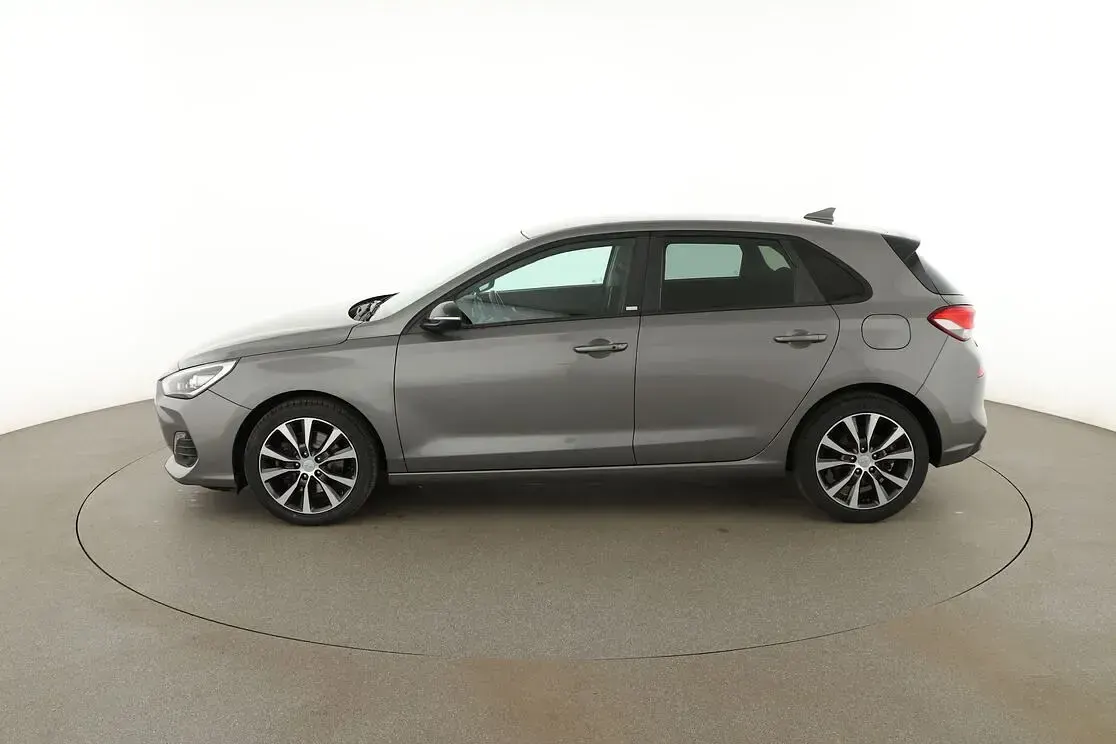 Gebraucht Hyundai i30 YES! 140 PS (102 kW) 2019 Grau Limousine
