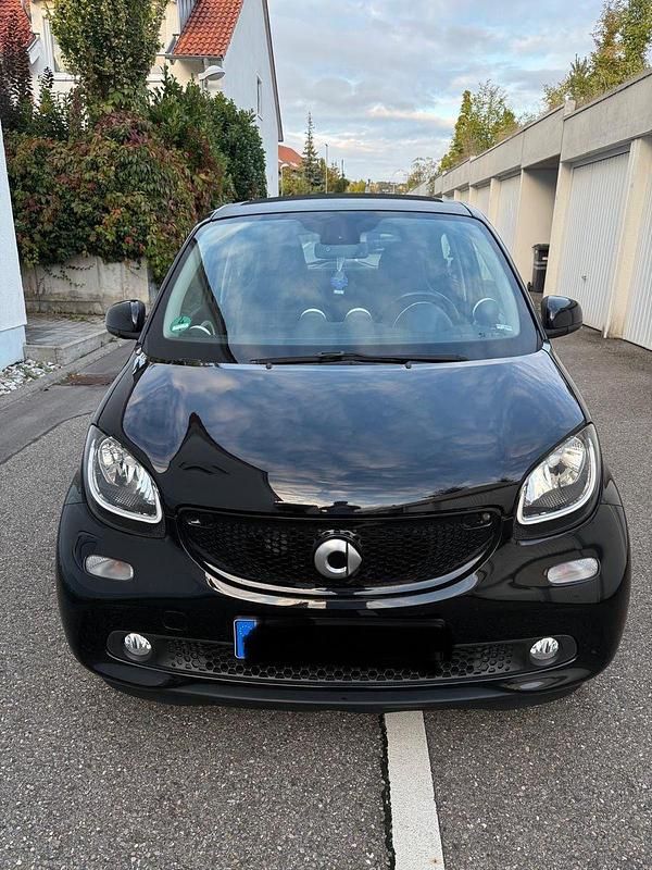 Schwarz Gebraucht 2016 Smart ForFour Passion Kleinwagen | 7.500 € (Fairer Preis) - Bild 1/4