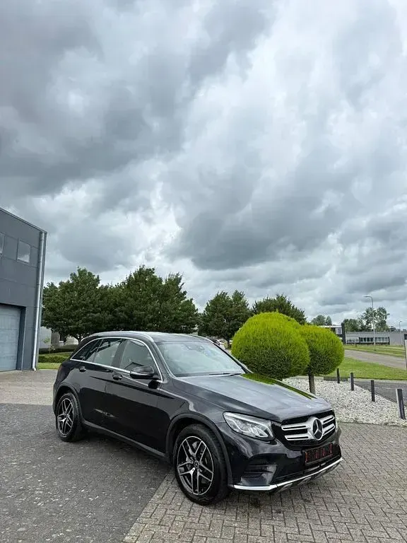 Gebraucht Mercedes GLC220 Business 170 PS (125 kW) 2018 Schwarz SUV