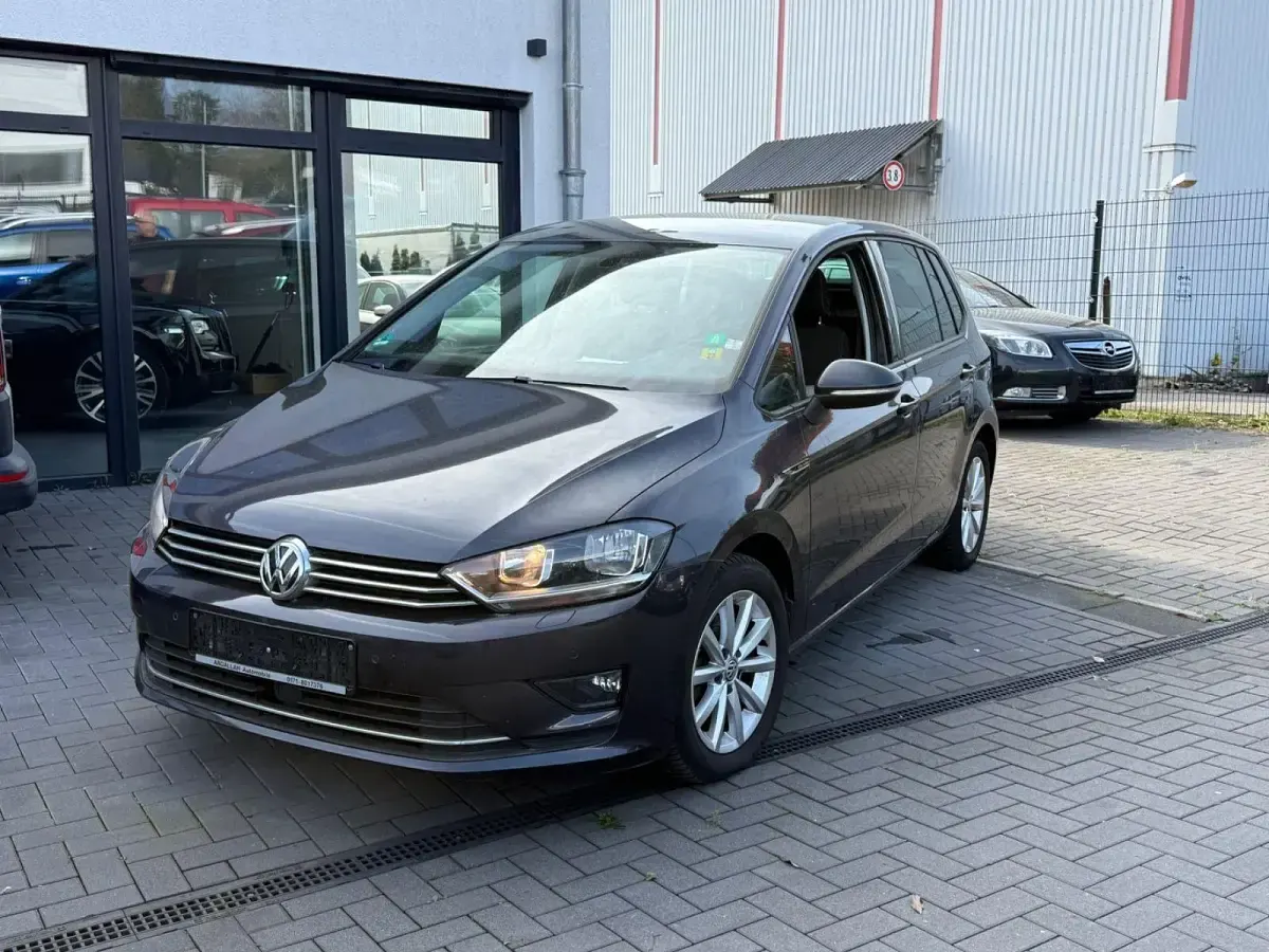 Gebraucht VW Golf VII LOUNGE 184 PS (135 kW) 2015 Andere Limousine