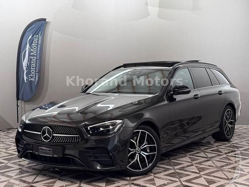 Grau Gebraucht 2022 Mercedes E400 Limousine | 43.100 € (Superpreis) - Bild 1/4