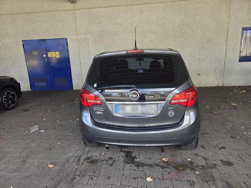 Gebraucht Opel Meriva 100 PS (73 kW) 2011 Andere farben Van / Kleinbus