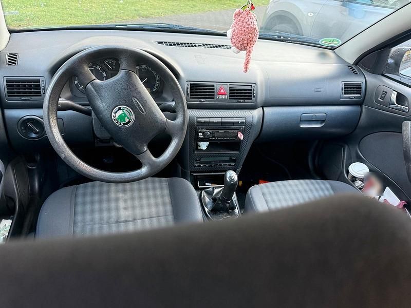 Gebraucht Skoda Octavia 116 PS (85 kW) 2004 Silber Limousine