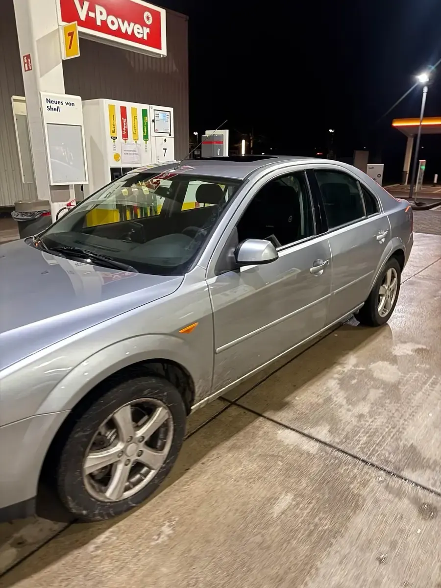 Brugt Ford Mondeo 149 HK (109 kW) 2002 Grå Sedan
