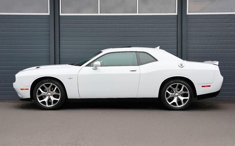 Gebraucht Dodge Challenger 309 PS (227 kW) 2016 Weiß Coupé