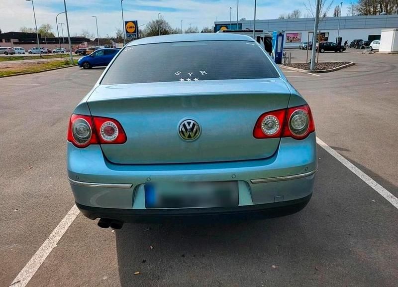 Gebraucht VW Passat 200 PS (147 kW) 2006 Blau Limousine