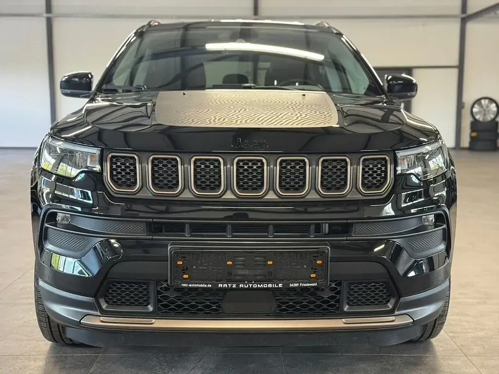 Gebraucht Jeep Compass 241 PS (177 kW) 2022 Schwarz SUV