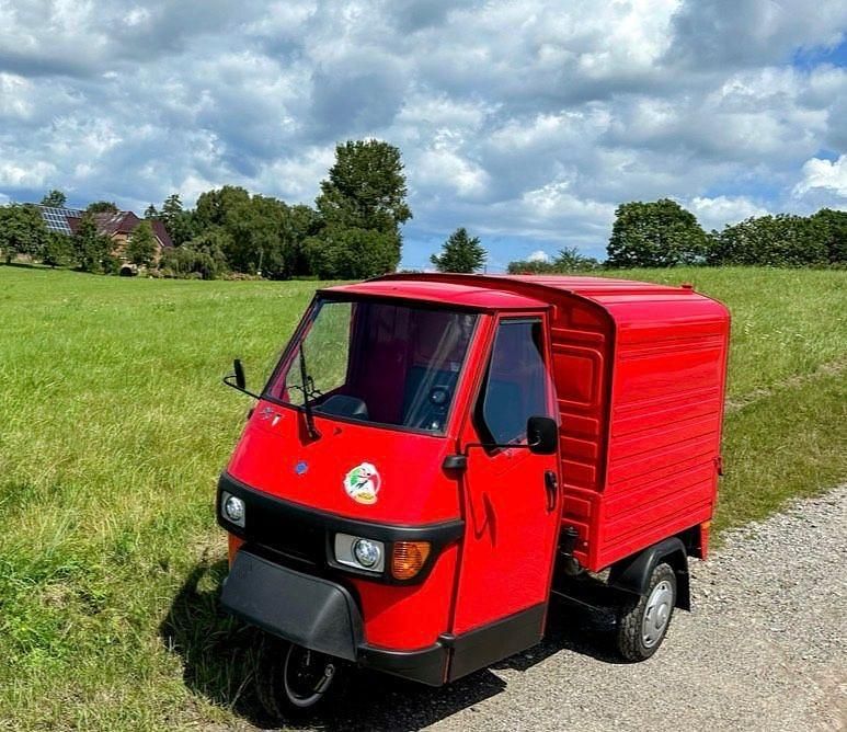 Rot Gebraucht 2023 Piaggio APE | 7.500 € - Bild 1/4