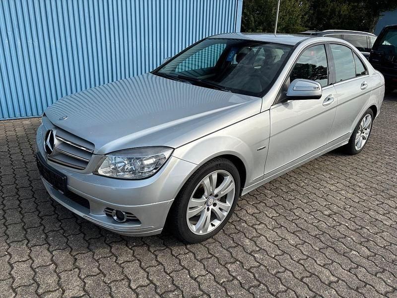 Gebraucht Mercedes C180 156 PS (114 kW) 2008 Silber Limousine