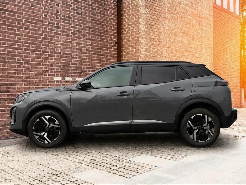 Gebraucht Peugeot 2008 GT 131 PS (96 kW) 2024 Grau SUV