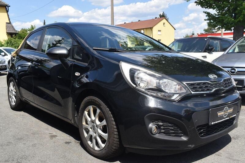 Gebraucht Kia Rio DREAM-TEAM Edition 86 PS (63 kW) 2014 Schwarz Kleinwagen