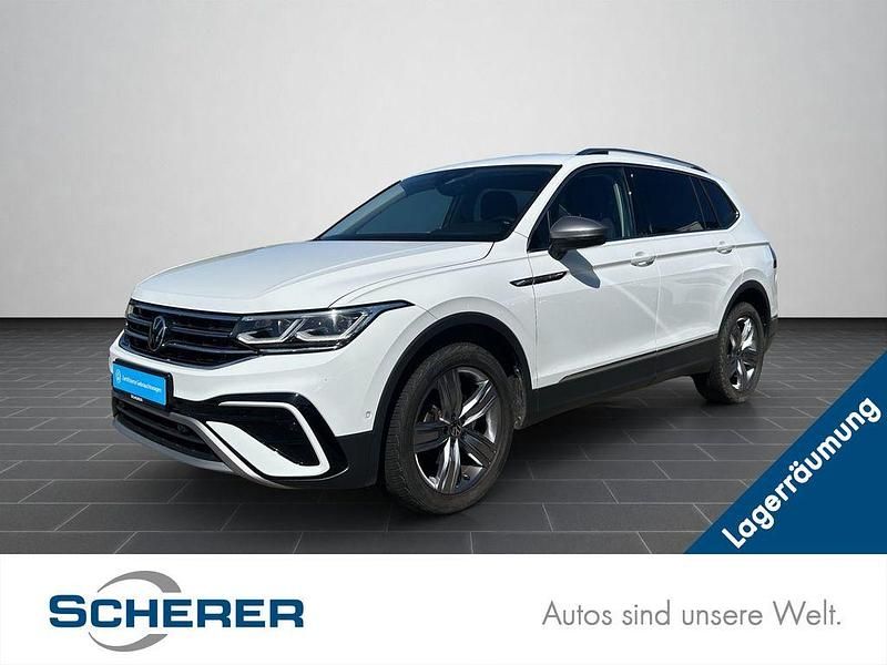 Pure white Gebraucht 2022 VW Tiguan Allspace Elegance SUV | 32.780 € (Superpreis) - Bild 1/4