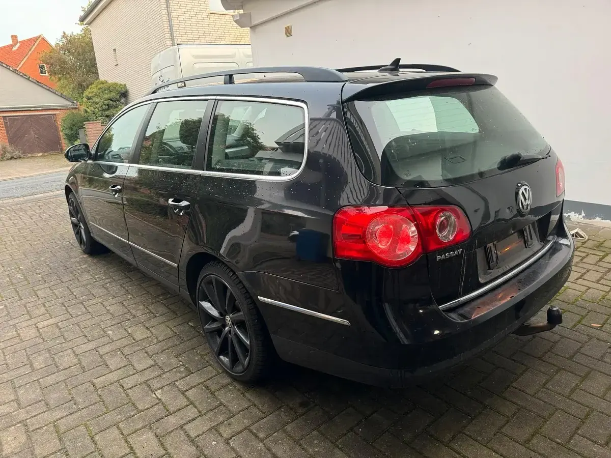 Gebraucht VW Passat 150 PS (110 kW) 2009 Schwarz Kombi