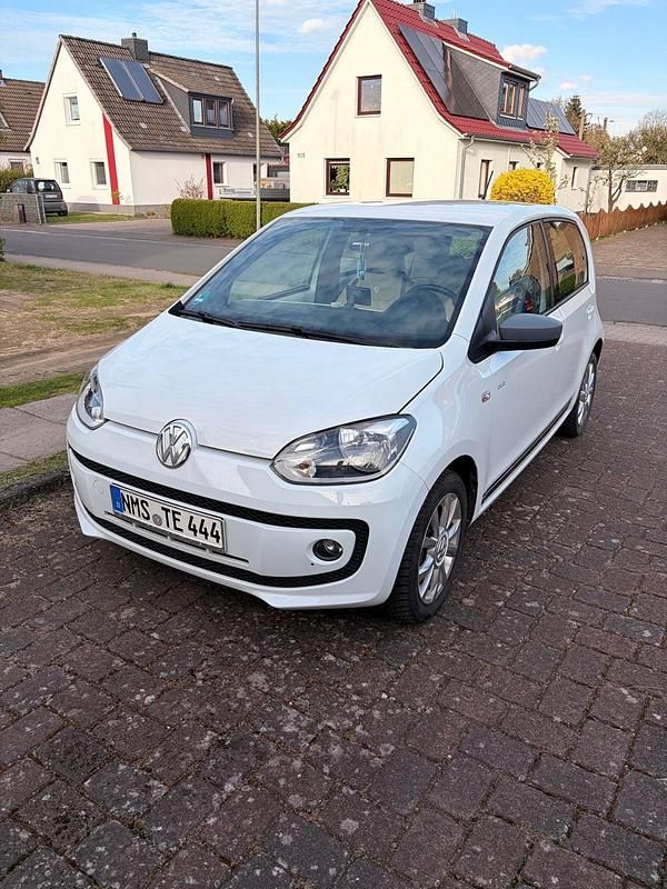 Usata VW up! 60 CV (44 kW) 2015 Bianco Utilitaria