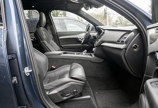 Gebraucht Volvo XC90 Ultimate 235 PS (172 kW) 2023 Denim blue SUV