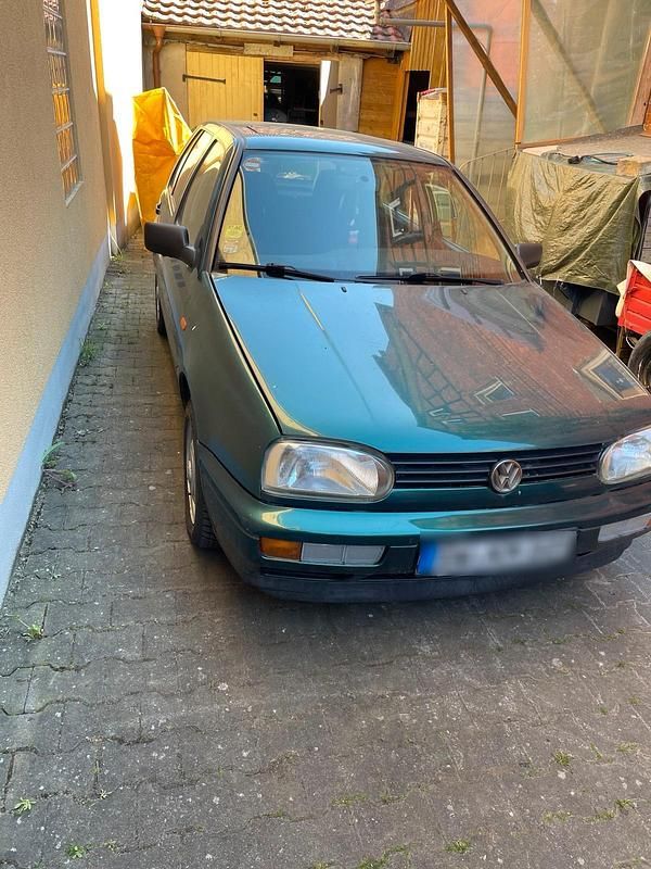Gebraucht VW Golf III 75 PS (55 kW) 1996 Grün Limousine