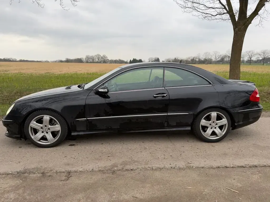 Gebraucht Mercedes CLK220 Elegance 150 PS (110 kW) 2007 Schwarz Coupé