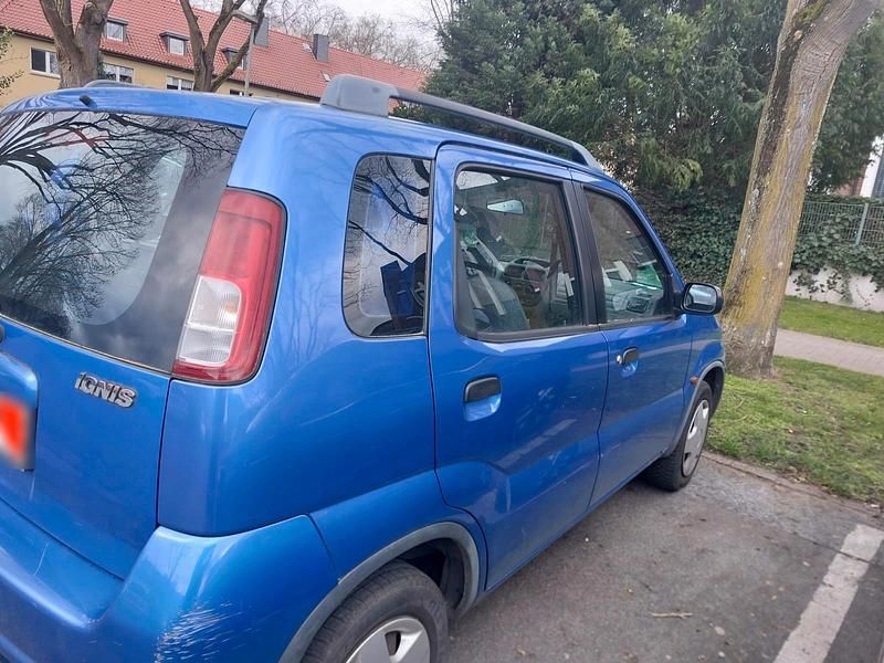 Gebraucht Suzuki Swift 83 PS (61 kW) 2000 Blau Kleinwagen