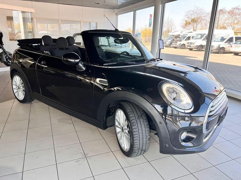 Gebraucht Mini Cooper 136 PS (100 kW) 2018 Schwarz Kleinwagen