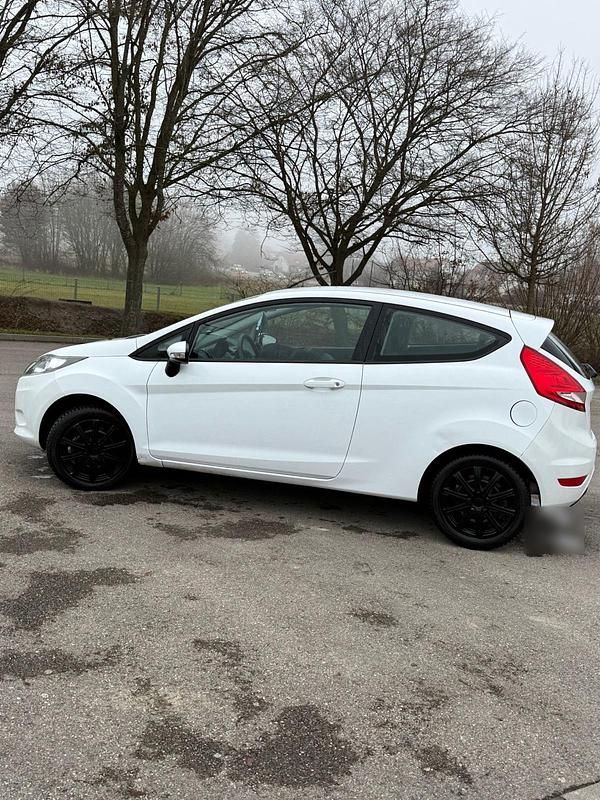 Gebraucht Ford Fiesta 60 PS (44 kW) 2009 Beige Kleinwagen