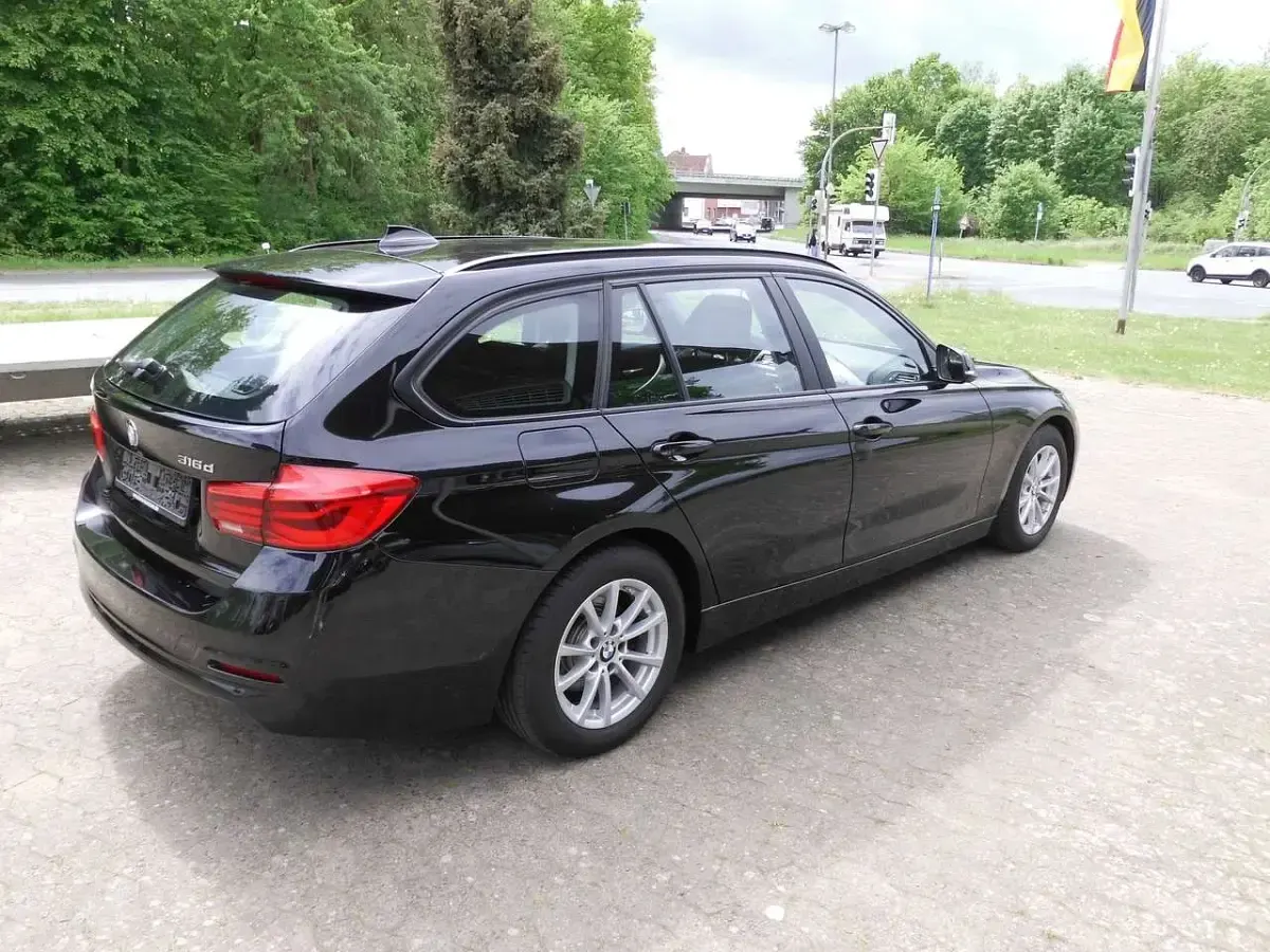 Gebraucht BMW 316 116 PS (85 kW) 2016 Schwarz ii Kombi