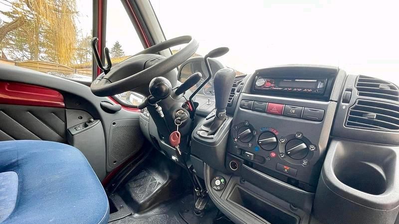 Gebraucht Fiat Ducato 128 PS (94 kW) 2005 Rot Van