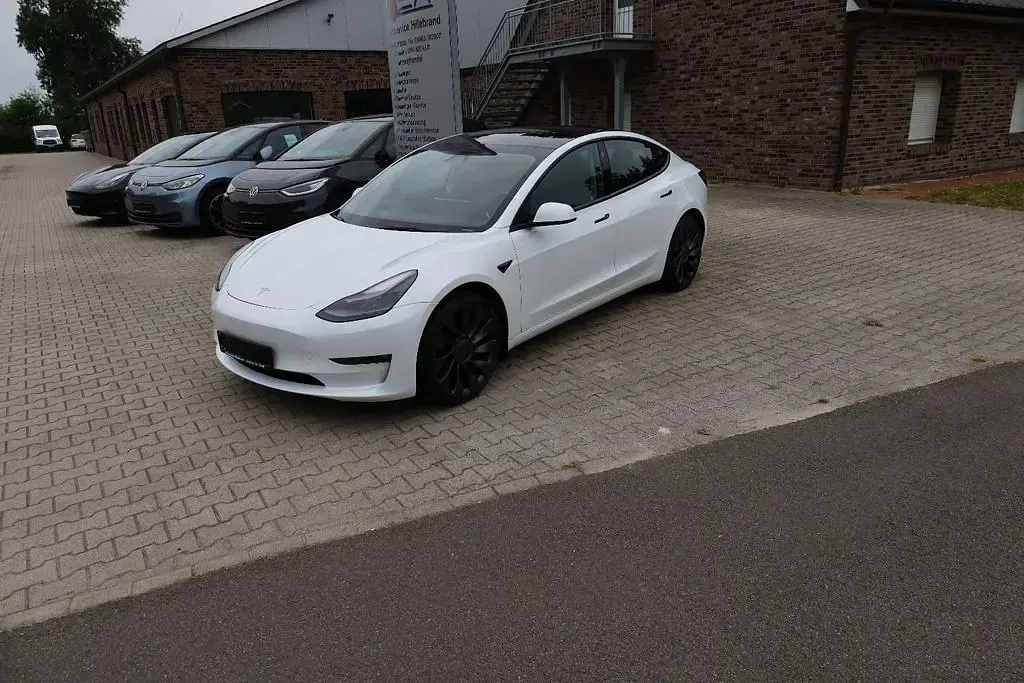 Gebraucht Tesla Model 3 Long Range AWD 392 kW (534 PS) 2022 Weiß Limousine