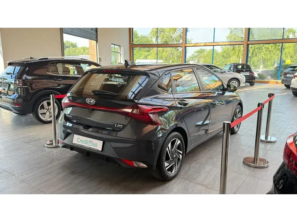 Gebraucht Hyundai i20 Edition+ 101 PS (74 kW) 2023 Unbekannt (metallic) Kleinwagen