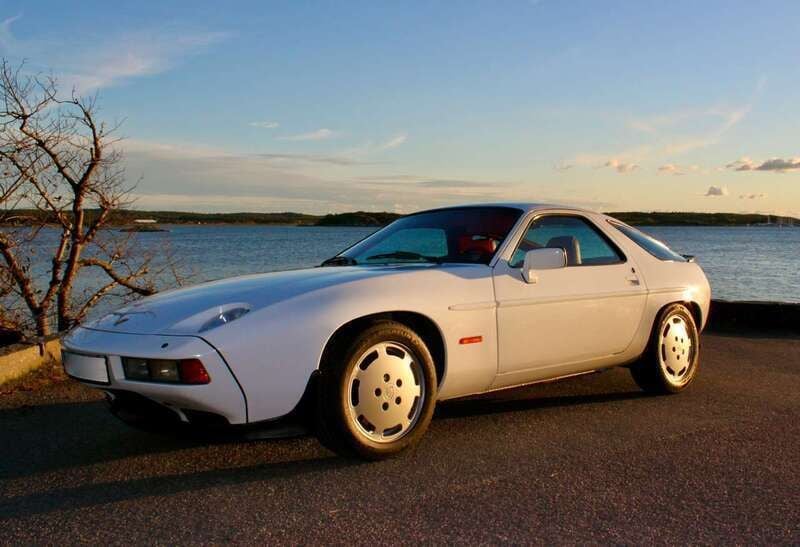 Weiß Gebraucht 1985 Porsche 928 Coupé | 31.990 € - Bild 1/4