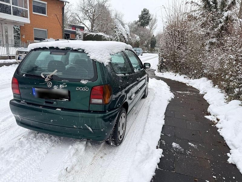 Gebraucht VW Polo Basis 60 PS (44 kW) 1998 Grün Limousine