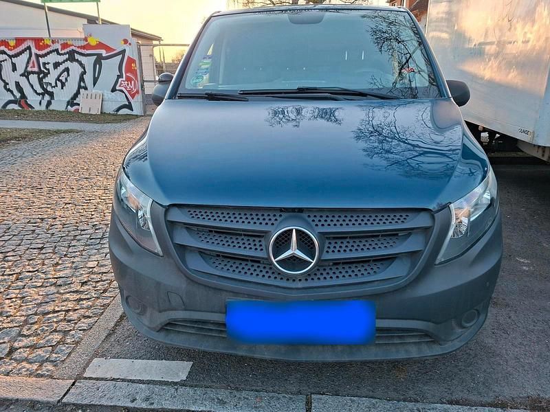 Gebraucht Mercedes Vito 88 PS (64 kW) 2015 Blau Van