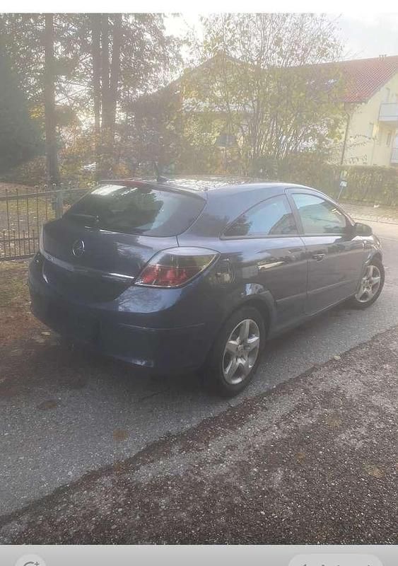 Gebraucht Opel Astra 103 PS (75 kW) 2008 Coupé