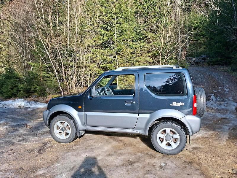 Gebraucht Suzuki Jimny 86 PS (63 kW) 2006 Schwarz SUV