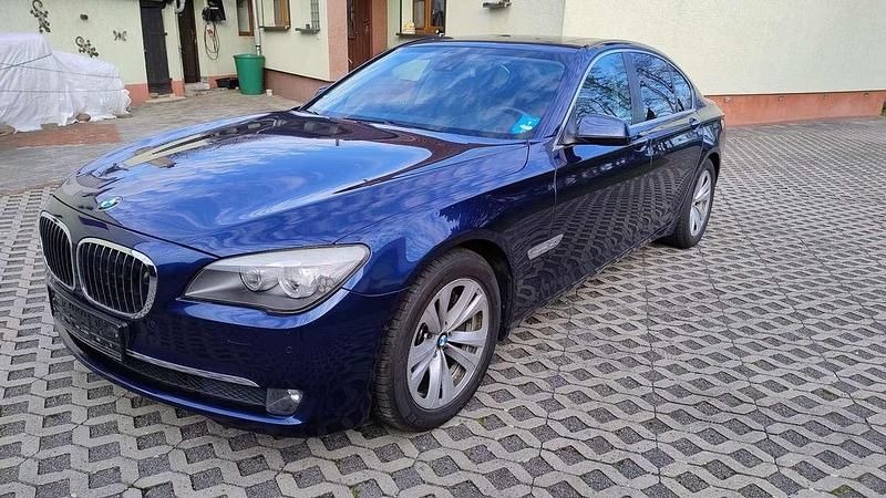 Gebraucht BMW 740L 306 PS (225 kW) 2012 Blau Limousine