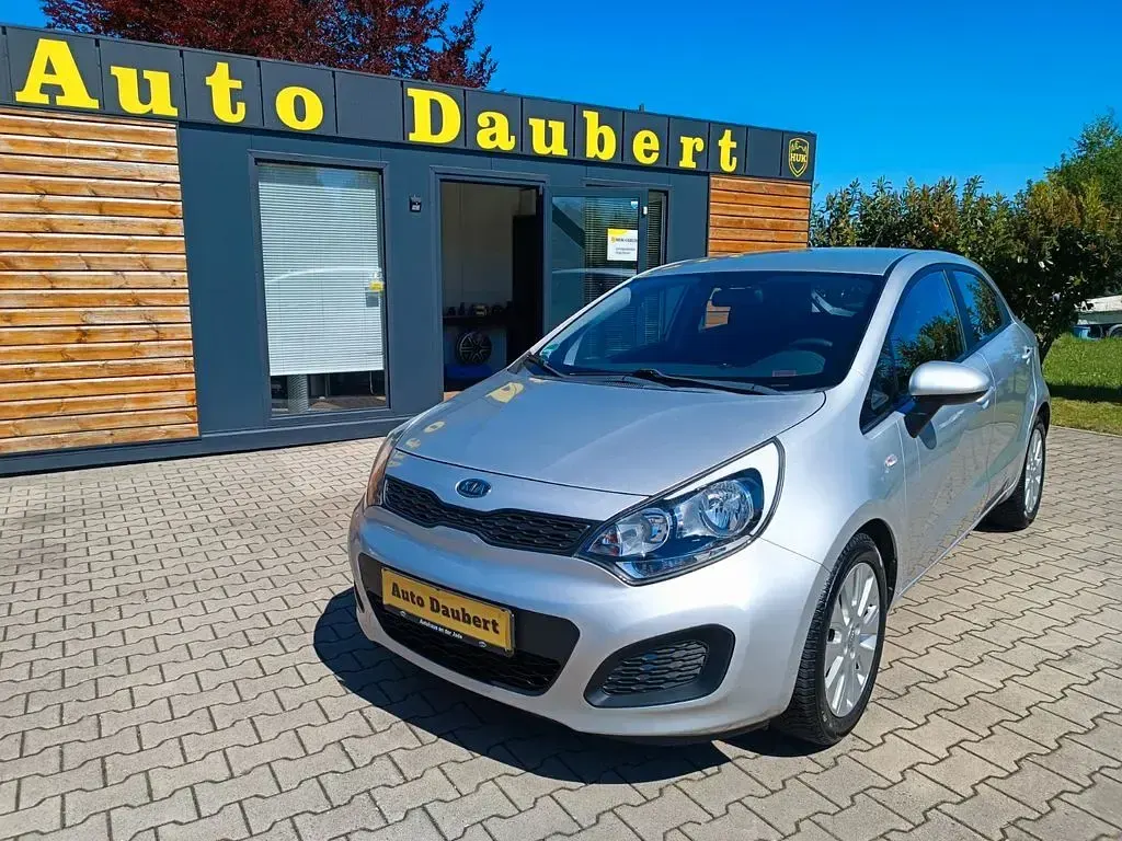 Gebraucht Kia Rio 86 PS (63 kW) 2012 Silber Limousine