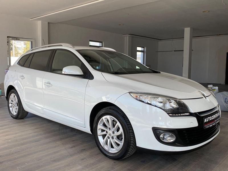 Weiß Gebraucht 2013 Renault Mégane GrandTour Initiale Paris Kombi | 4.990 € (Fairer Preis) - Bild 1/4