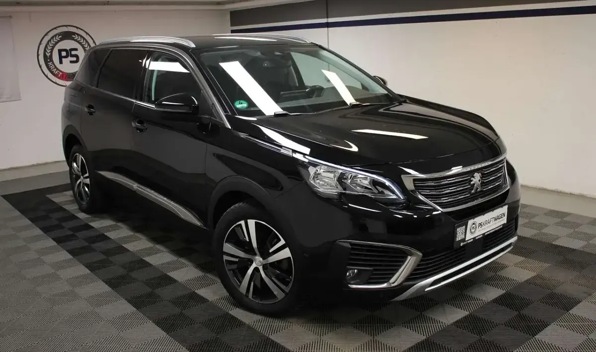 Gebraucht Peugeot 5008 Allure 181 PS (133 kW) 2017 Schwarz SUV