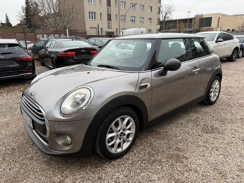 Grau Gebraucht 2017 Mini One D Kleinwagen | 6.900 € (Fairer Preis) - Bild 1/4
