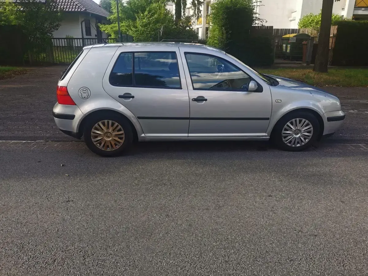 Gebraucht VW Golf III Comfortline 101 PS (74 kW) 1999 Silber Limousine