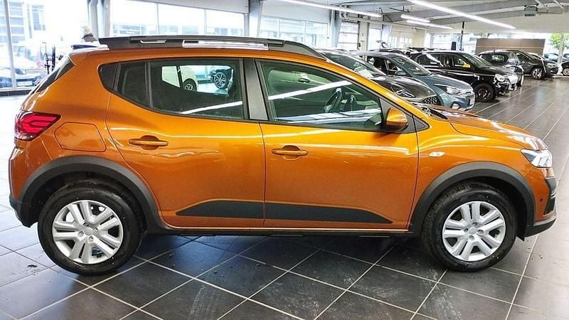 Gebraucht Dacia Sandero Expression 91 PS (66 kW) 2025 Orange Kleinwagen