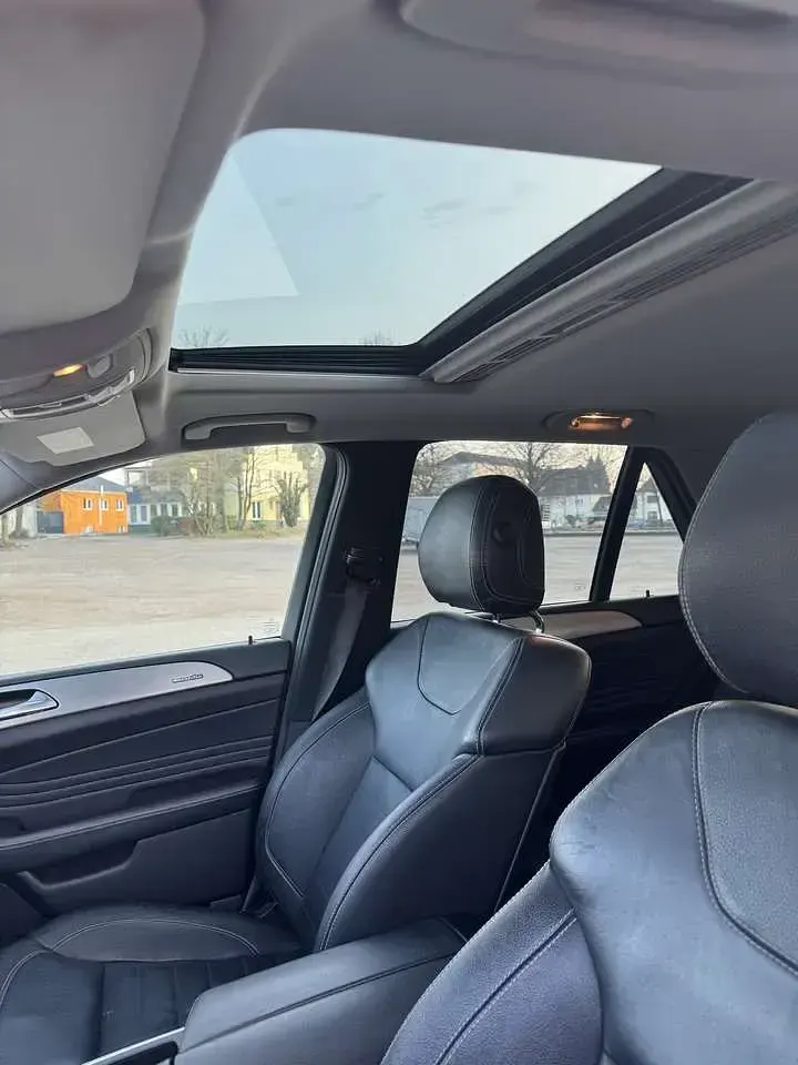 Gebraucht Mercedes ML250 204 PS (150 kW) 2012 Schwarz SUV