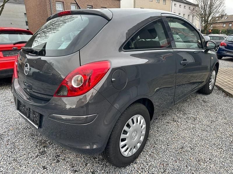 Gebraucht Opel Corsa Selection 69 PS (50 kW) 2014 Grau Limousine