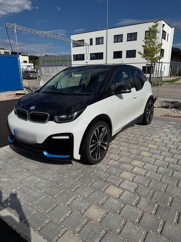 Weiß Gebraucht 2021 BMW i3 Kleinwagen | 20.500 € (Guter Preis) - Bild 1/4